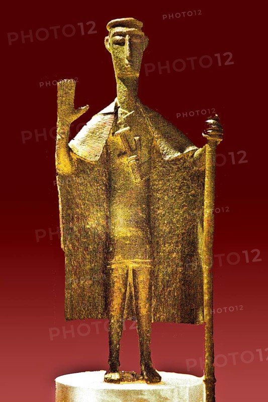 Bronze chieftain figure