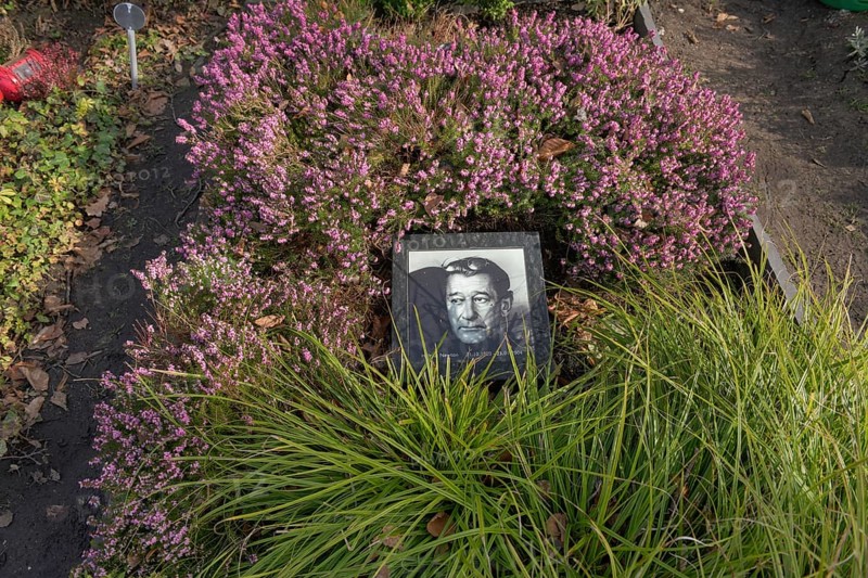 Grave