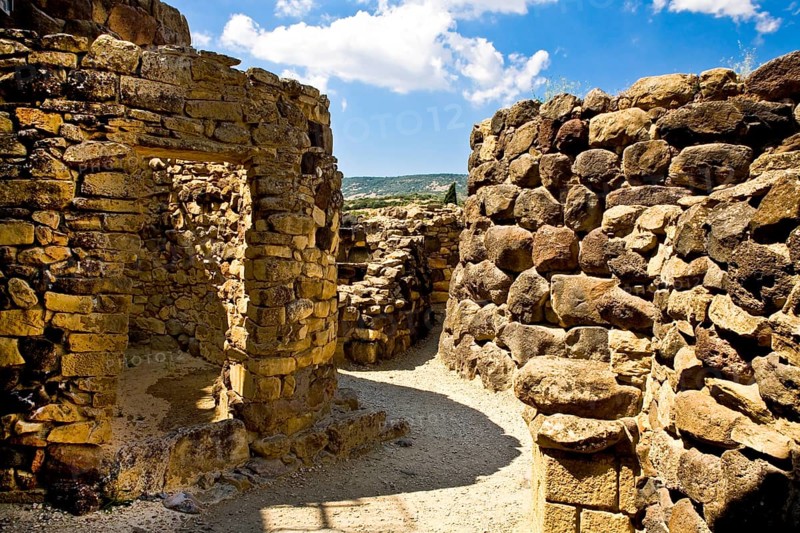 Gross-Nuraghe Su Nuraxi