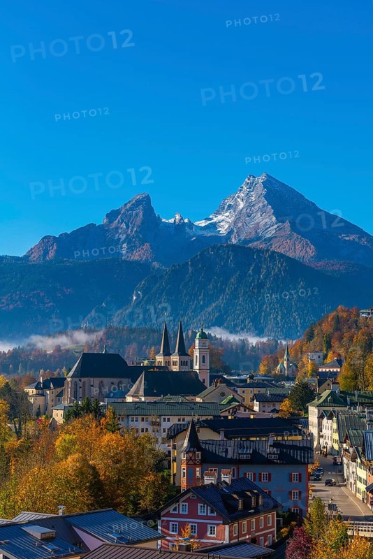 Collegiate church with double tower and parish church