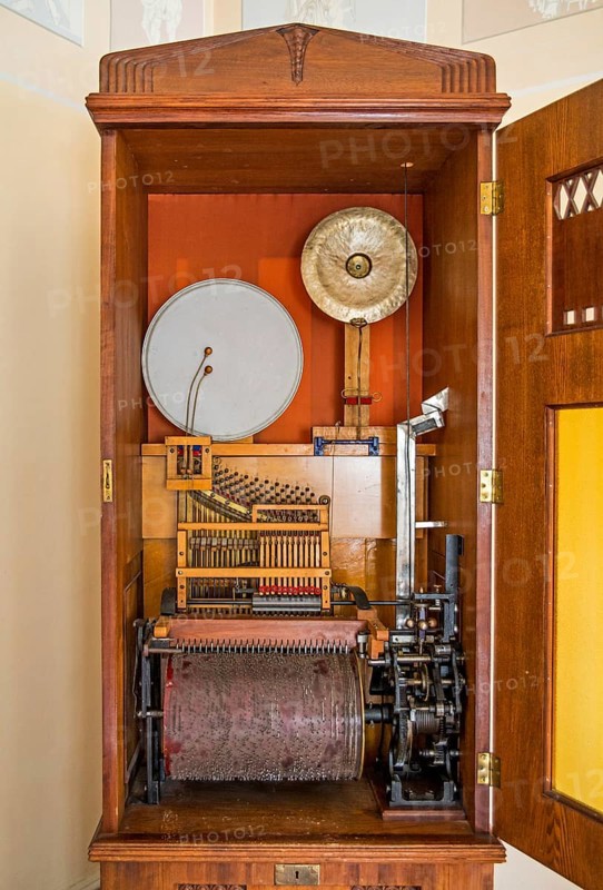 Phonograph