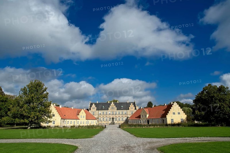 Lungholm Manor