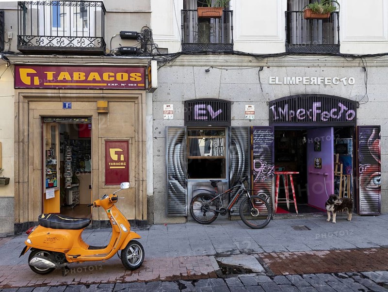 Tobacco shop and bar