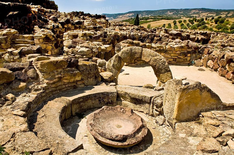 Gross-Nuraghe Su Nuraxi
