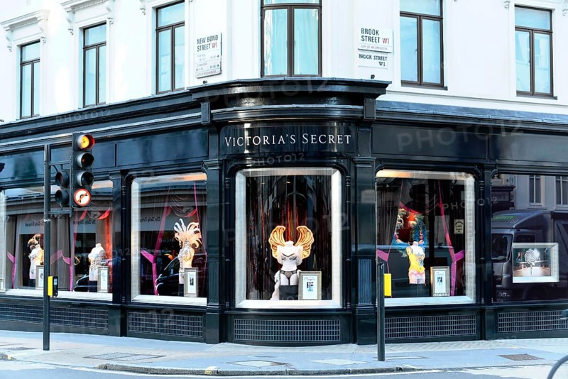 VICTORIA`S SECRET lingerie shop