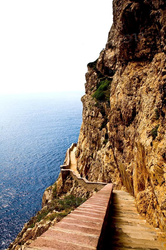 Stairway Escala de Cabriol to the Grotta di Nettuno