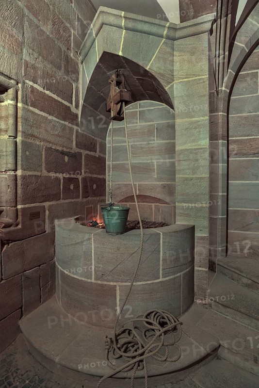Renewed house well of the Pellerhaus