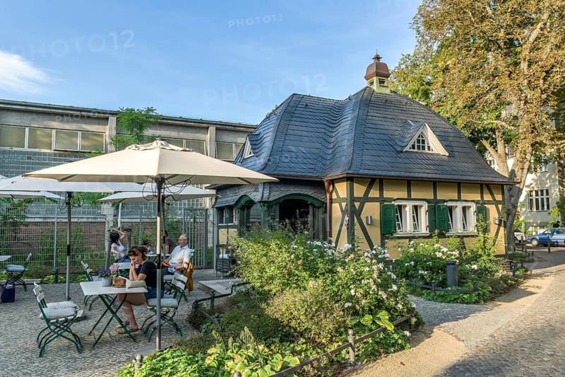 Cafe im Pavillon Perelsplatz