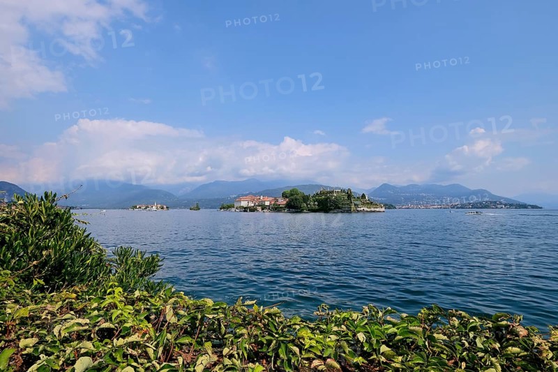 The islands Isola Bella and Isola Superiore Dei Pescatori in Lake Maggiore