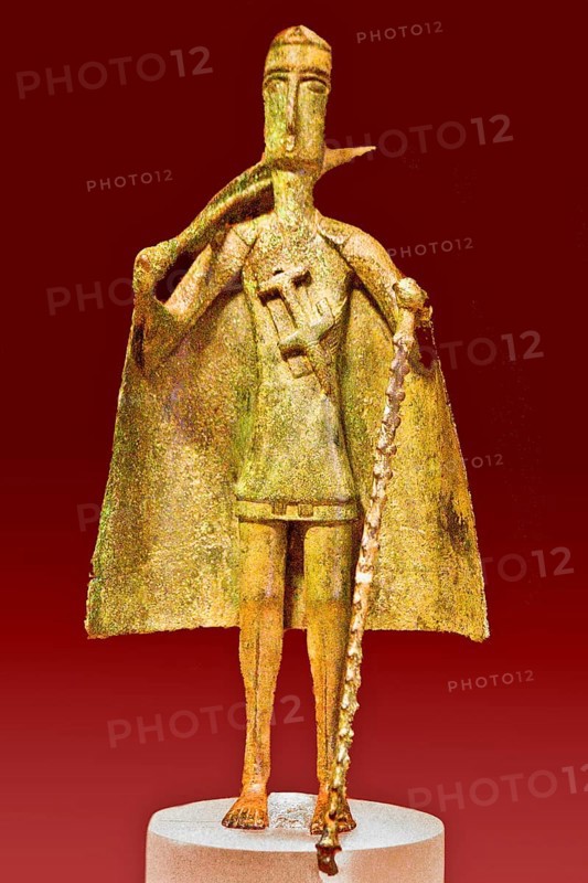 Bronze chieftain figure