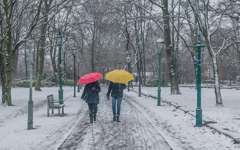 Berlin 03. 01. 2021: Walk winterly