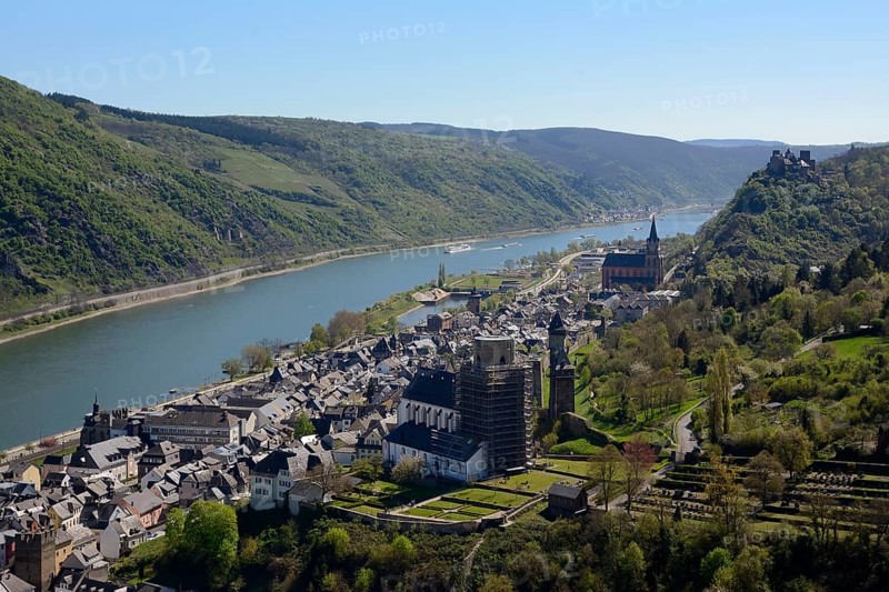 View of Oberwesel with St. Martin's Church