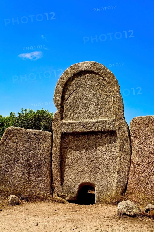 Giant's Tomb Sa Ena e Thomes