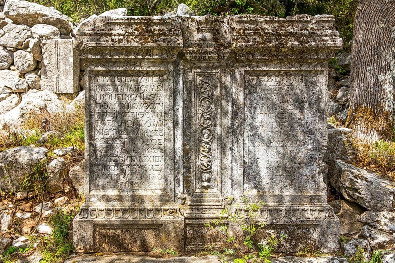 Fragments at the Colonades Road