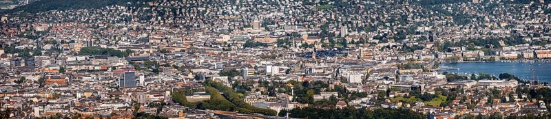 View from the Uetliberg over the Atlstadt of Zurich and Lake Zurich