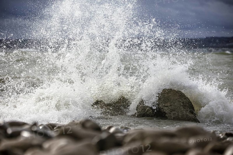Storm Lolita raging on the stony shore in Hagnau