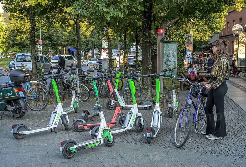 Electric scooter