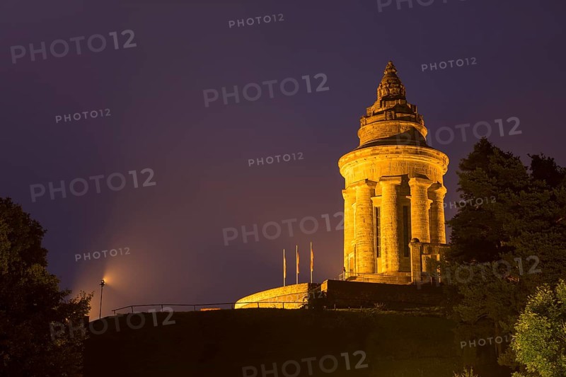 Fraternity monument on the Goepelskuppe at dusk