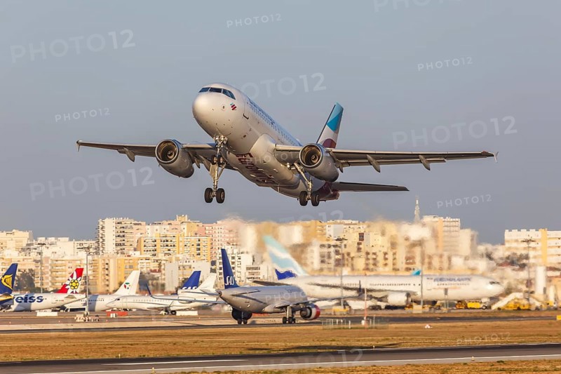 A Eurowings Airbus A319 with the registration D-AGWD at the airport in Faro