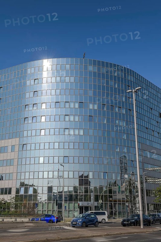 Platinum office building