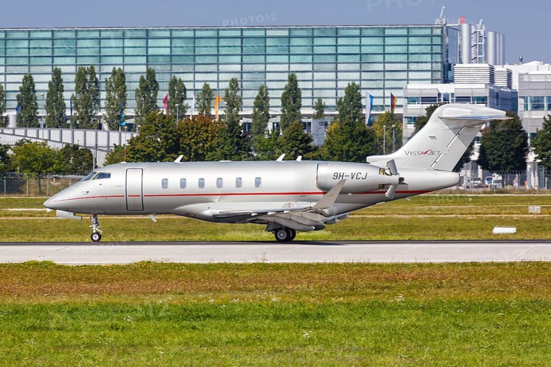 A VistaJet Bombardier Challenger 605 with registration number 9H-VCJ at Munich Airport