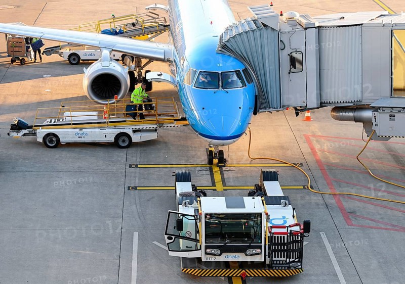 Ground staff Flight handling Aircraft KLM Cityhopper