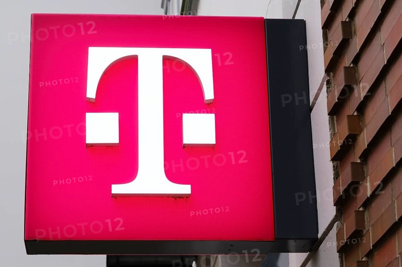 Sign and logo T