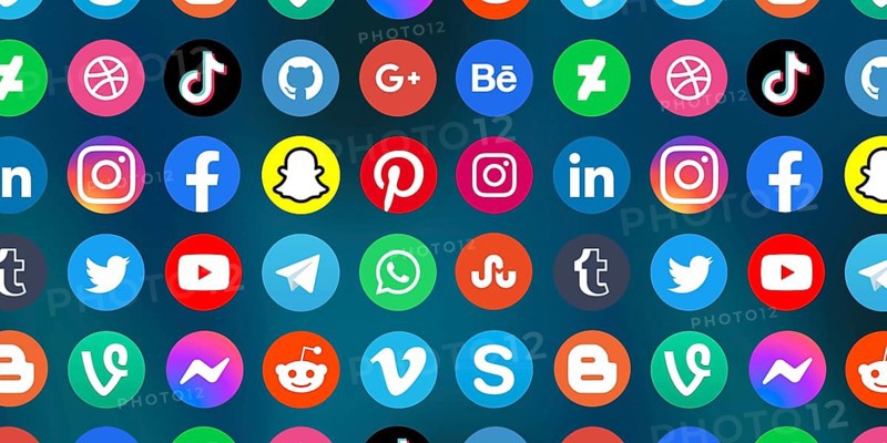 Logo of social media icons social network Facebook