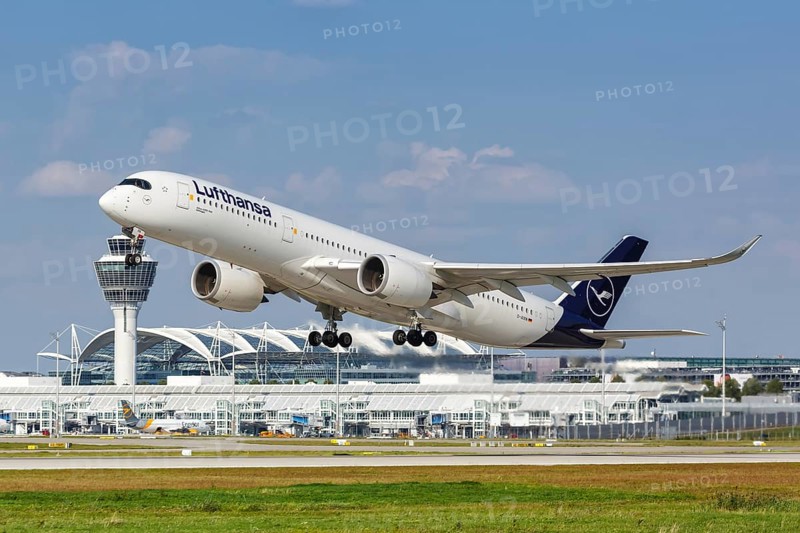 A Lufthansa Airbus A350-900 aircraft with the registration D-AIXN at Munich Airport