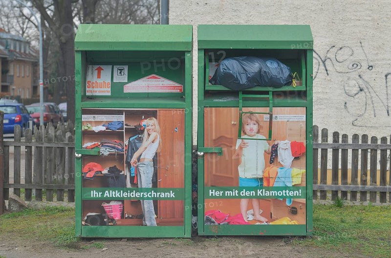 Old clothes container