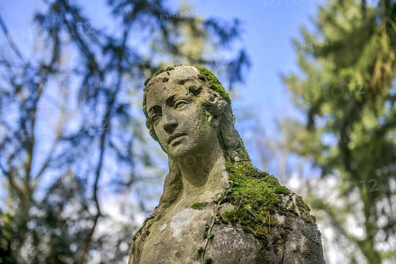 Mourning figure