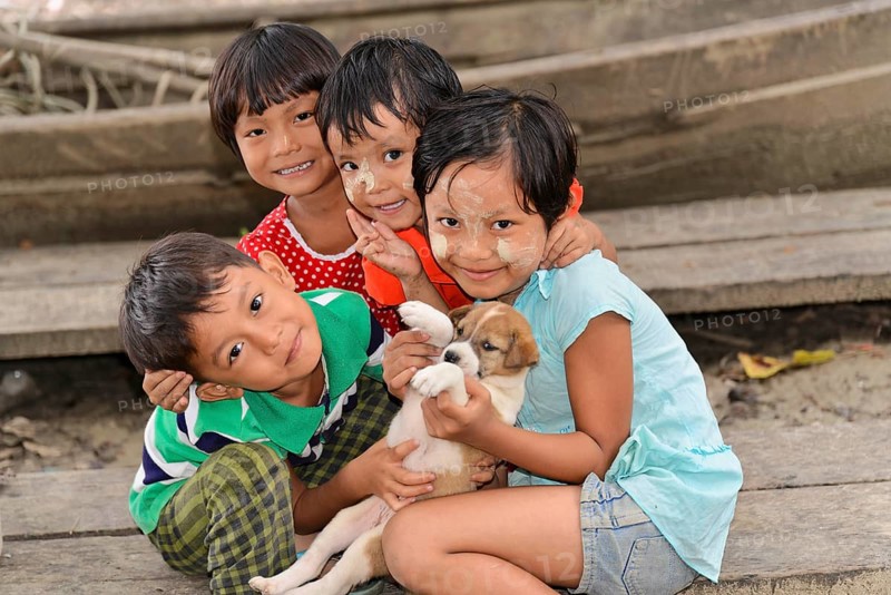 Children at Inle Lake