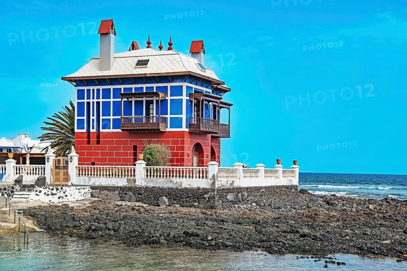 Blue House in Arrieta