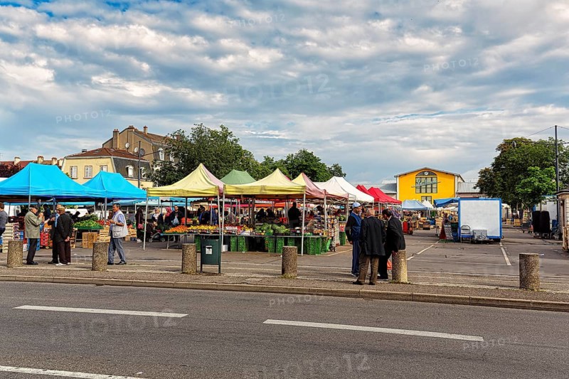 People at a weekly market market