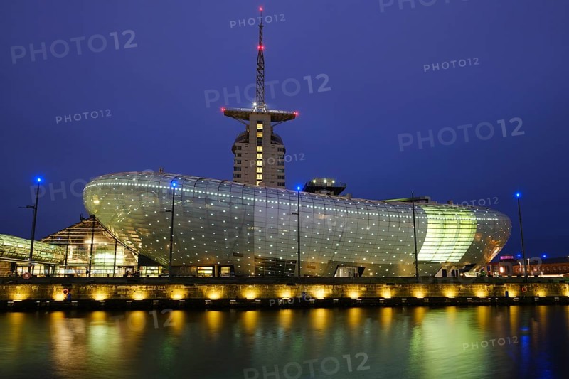 Klimahaus and Atlantic Hotel Sail City
