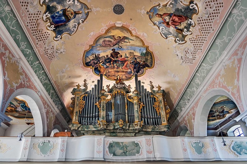 Organ loft
