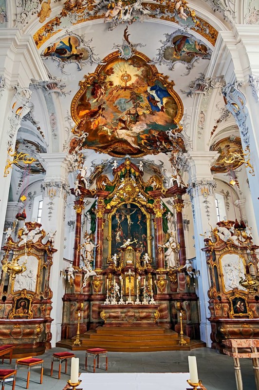 Main altar with ceiling frescoes Church of St. George and St. James