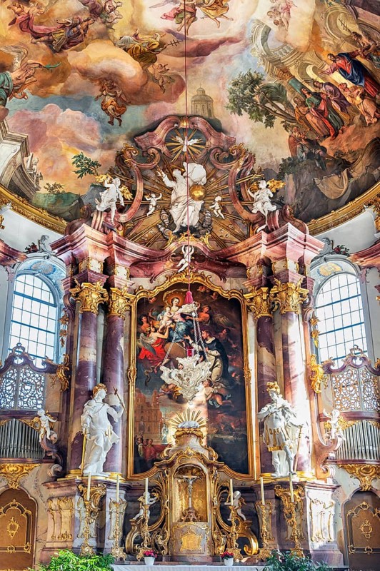 Main altar and ceiling fresco