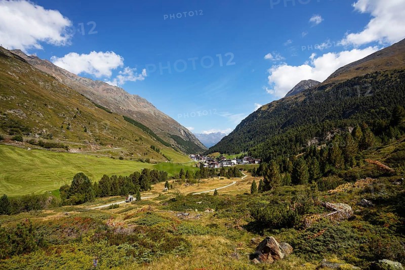 Hiking trail from Vent to the Rofenhoefe
