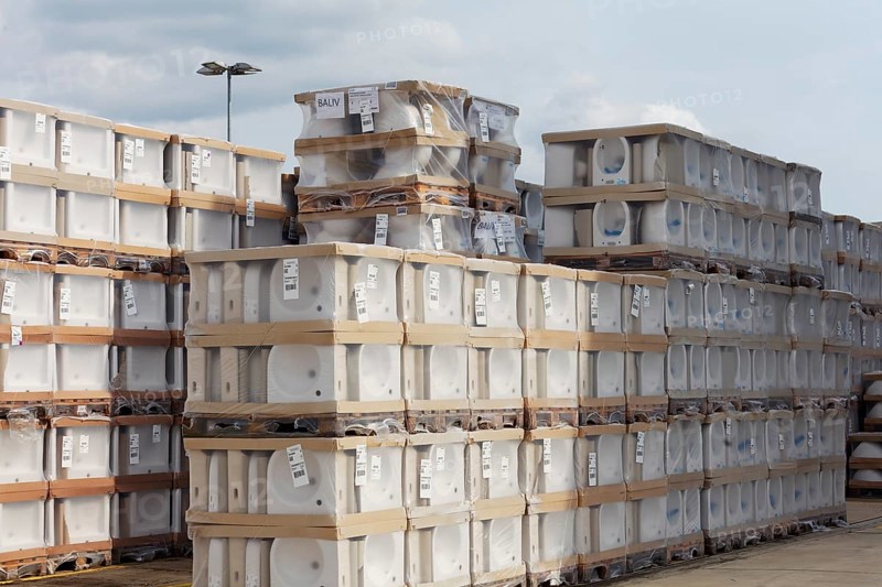 Stack of washbasins