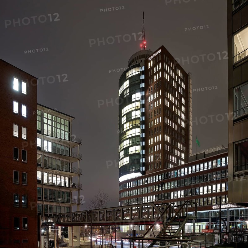 HafenCity with the Columbus House at night