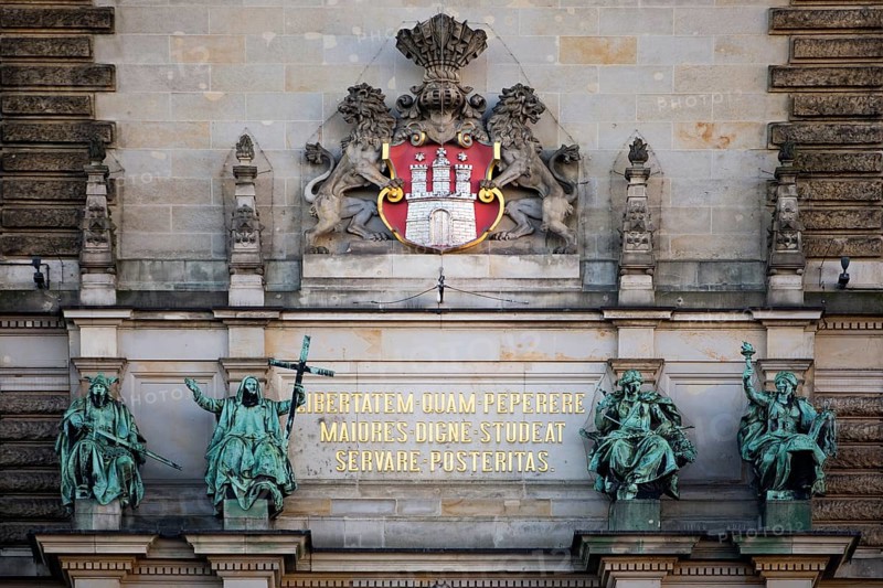 Large national coat of arms on Hamburg City Hall