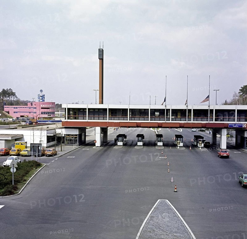 Berlin-Zehlendorf border to the GDR