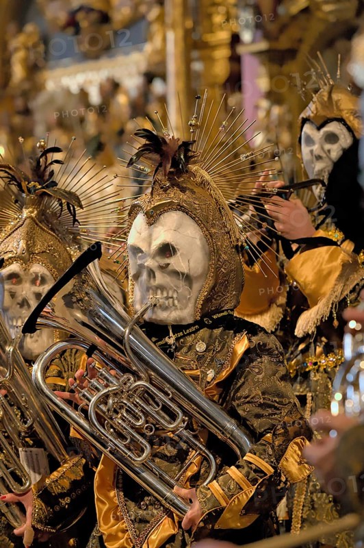 St. Leodegar Carnival Mass in the courtyard