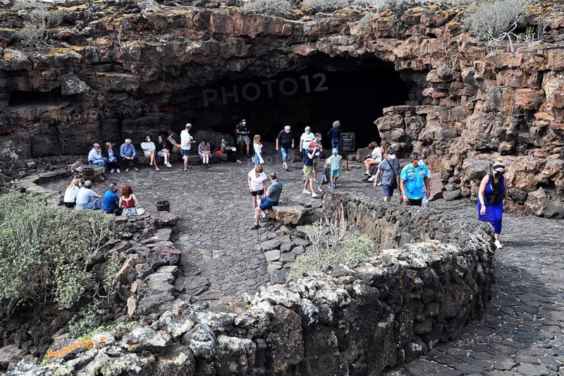 Exit of Cueva de los Verdes