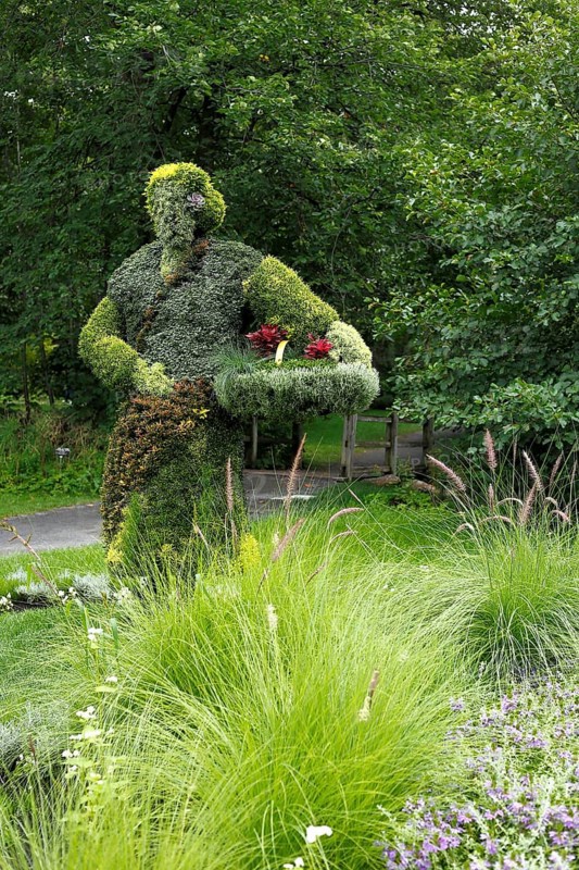 Plant sculpture
