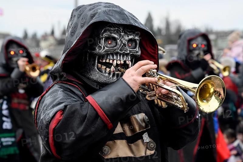 Carnivalists Guggenmusik Totenkopf