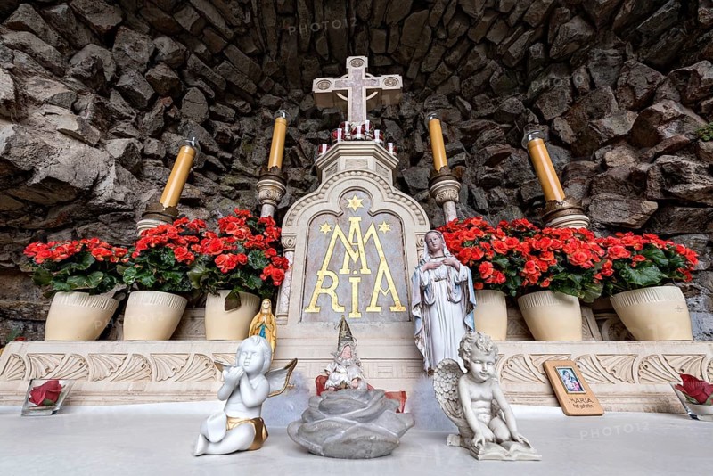 Altar with Christ cross