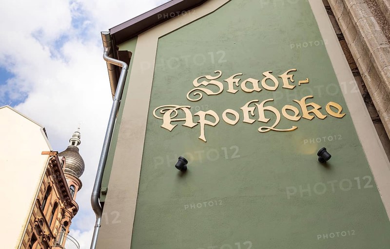 Lettering Stadt-Apotheke an der Karlstrasse