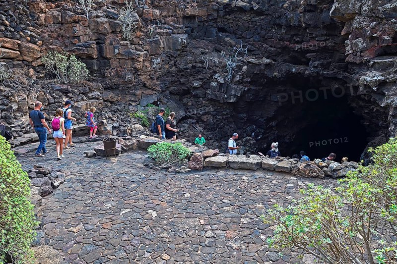 Entrance to Cueva de los Verdes